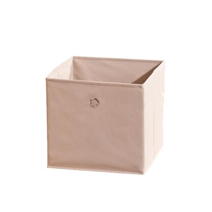 Na ukladanie drobných vecí poslúžia boxy. Textilné boxy WINNY v béžovej farbe sa hodia k nábytku v ľubovoľnom farebnom vyhotovení. WINNY boxy sú vyrobené z pevného textilného materiálu. Boxy možno využiť na ploche stola